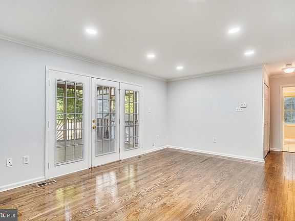 5th image of 15490 Golf Club Dr
