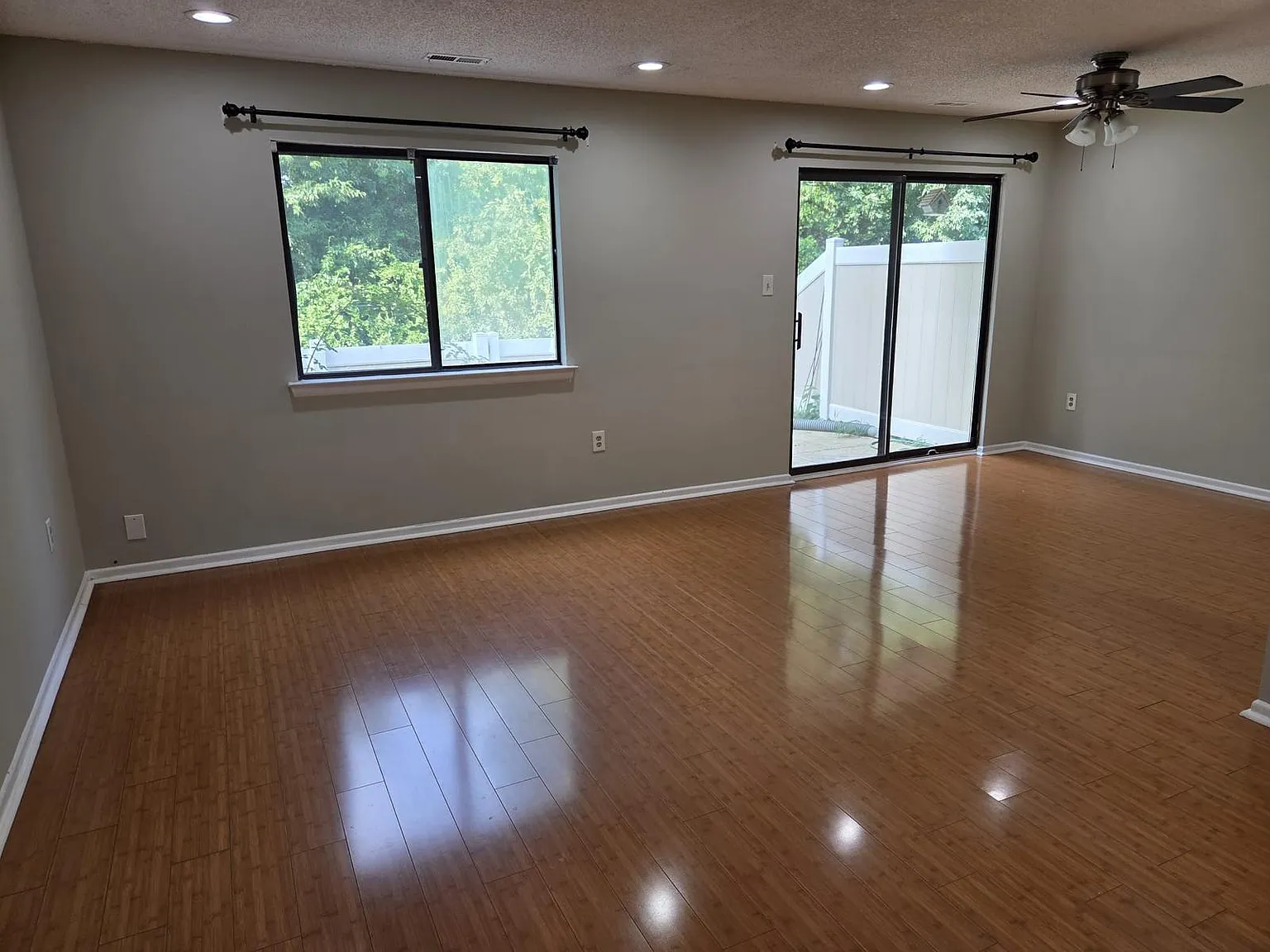 3 bed, 2.5 bath, 1750 sqft, $3,250 — Photo 3