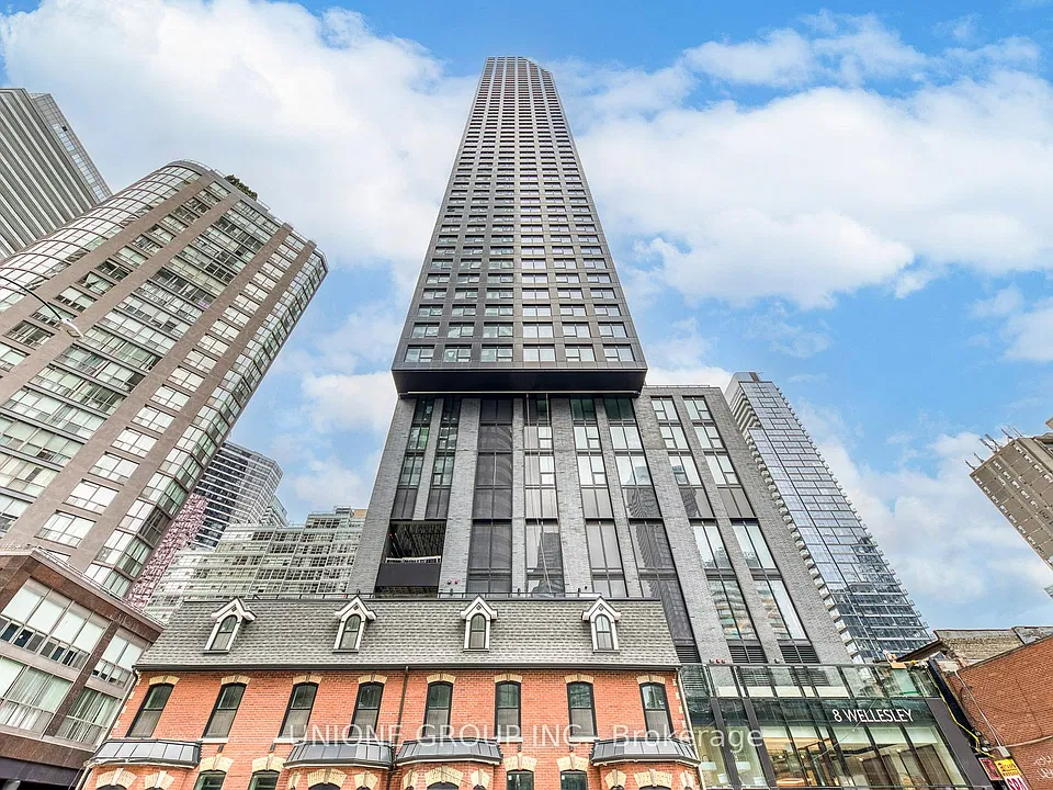 8 Wellesley St W #2506