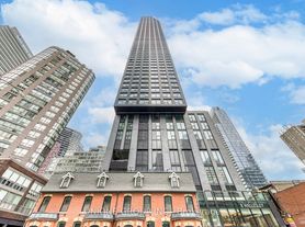 8 Wellesley St W