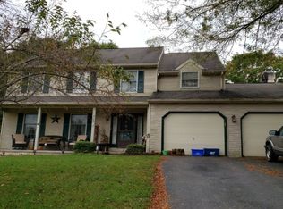 502 Heritage Dr, Fleetwood, PA 19522