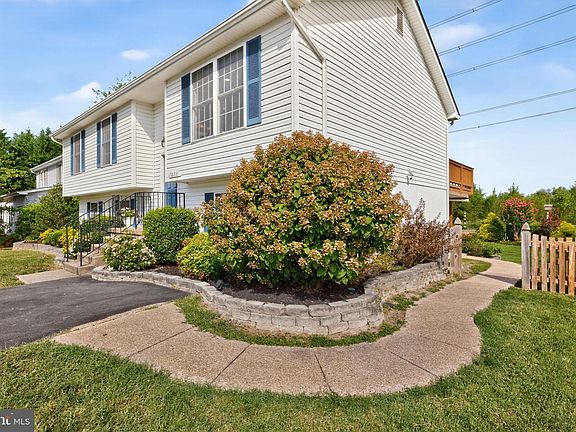 5th image of 7022 Justin Ct E