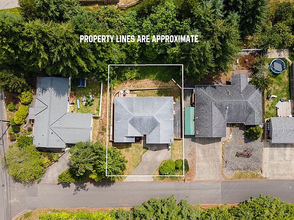 2nd image of 644 9th Ave