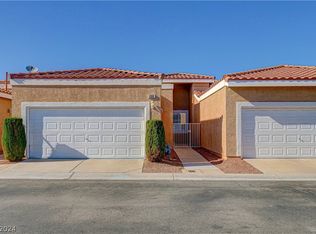 2830 Serenidad Dr, Las Vegas, NV 89123