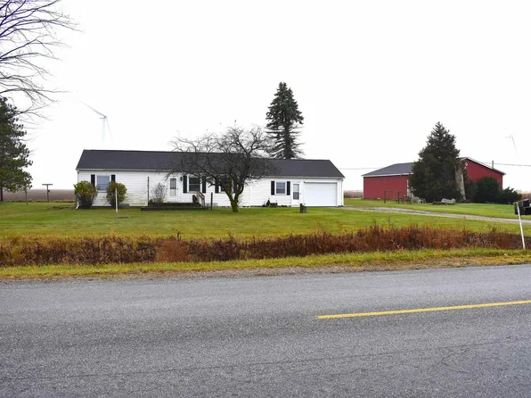 824 E Kent Rd, Merrill, MI 48637