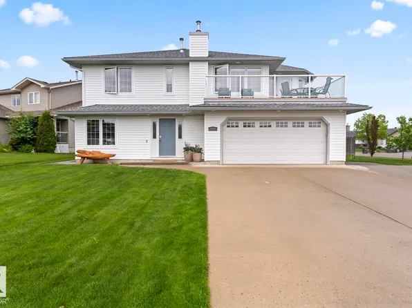 2602 Delta Rd, Cold Lake, AB T9M 1X8