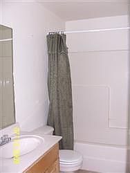 5th image of 613 Race St APT C