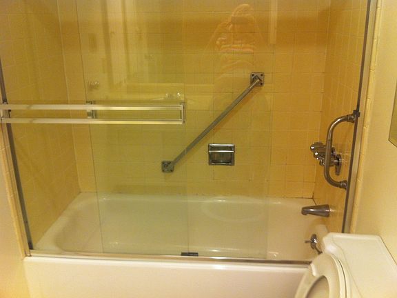 3rd image of 803 N Humboldt St APT 408