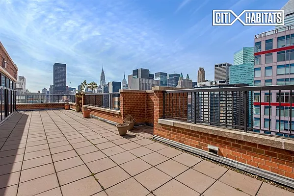 Sold by Citi Habitats | media 8