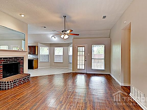 4th image of 6504 Towne Park Dr