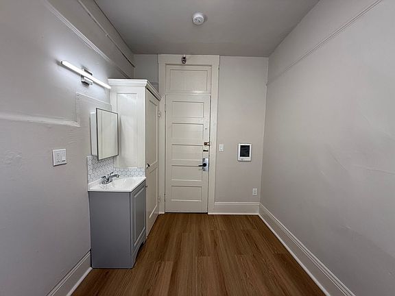 5th image of 668 Clay St #57