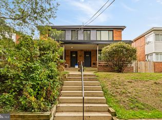 215 Hawaii Ave NE, Washington, DC 20011