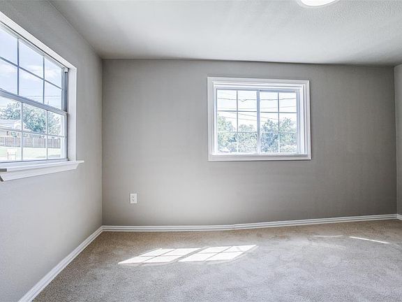 3rd image of 308 Haislip St