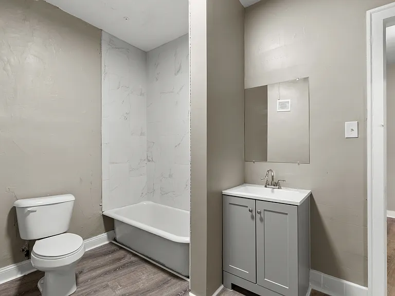 4523 Gravois Ave — Photo 9