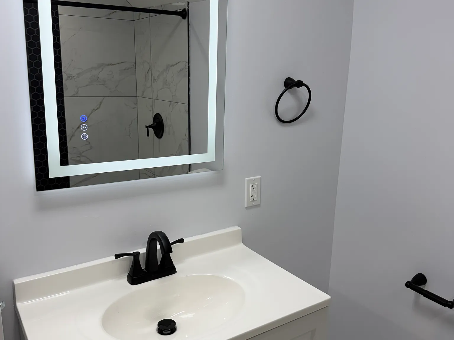 4 bed, 1300 sqft, $3,300 — Photo 3