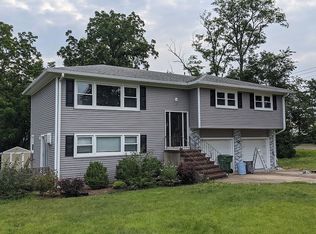 1 Emma Pl, Eatontown, NJ 07724