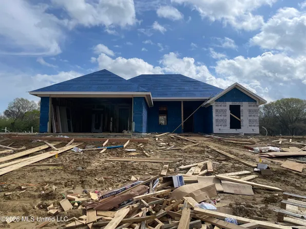 162 Madisonville Dr, Canton, MS 39046