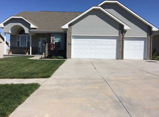 5210 N 11th St, Lincoln, NE 68521