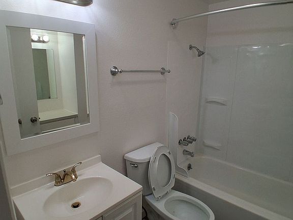 5th image of 1729 Park Ave NE #1775