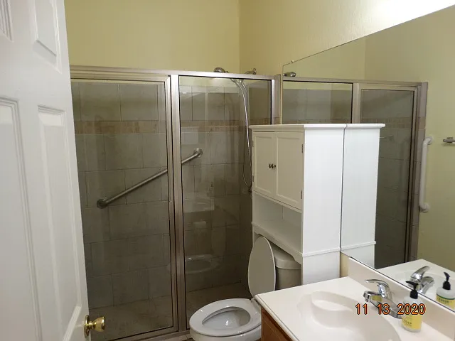 1300 Rosewood Ln — Photo 9