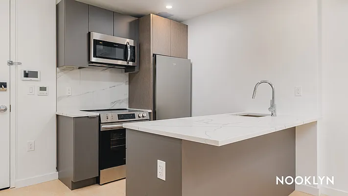 Rented by Nooklyn NYC LLC | media 4