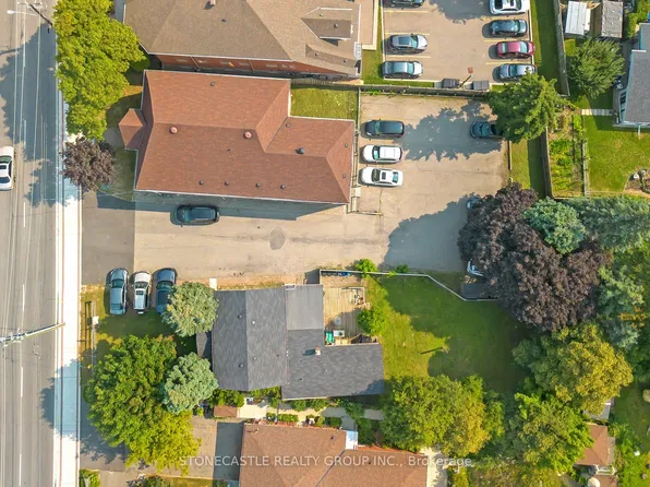 2321 Major Mackenzie Dr W, Vaughan, ON L6A 3Z3