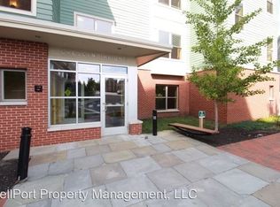 25 Crescent St UNIT 202, Portland, ME 04102