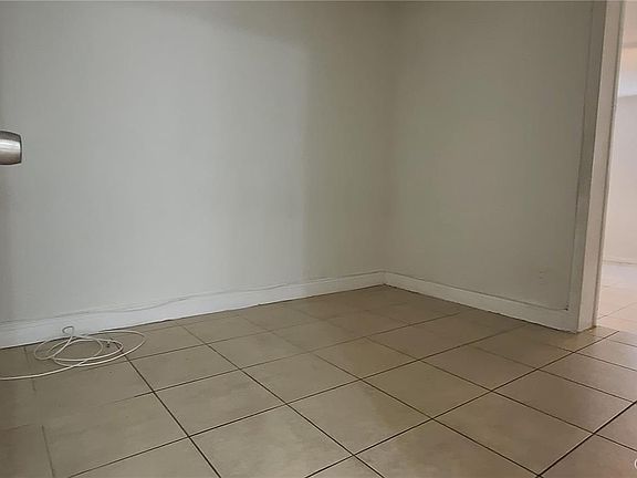 5th image of 2348 NW 15th St #2348