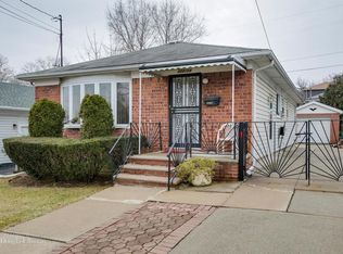 22224 41st Rd, Bayside, NY 11361