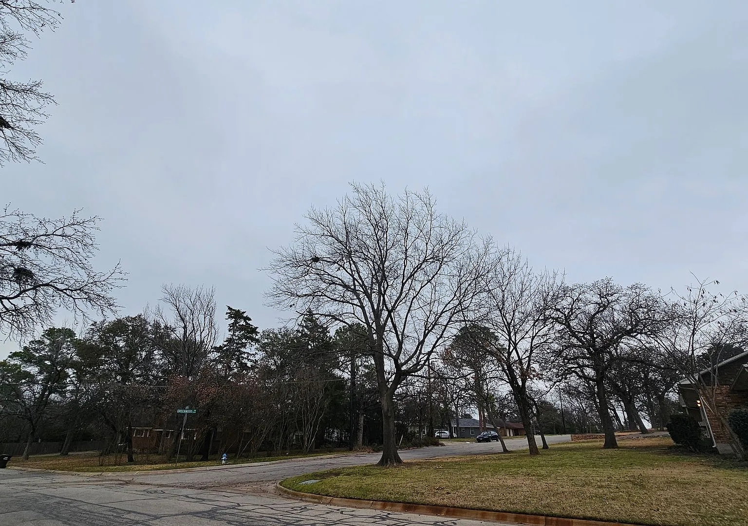 2115 Glenwood Ln. — Photo 4