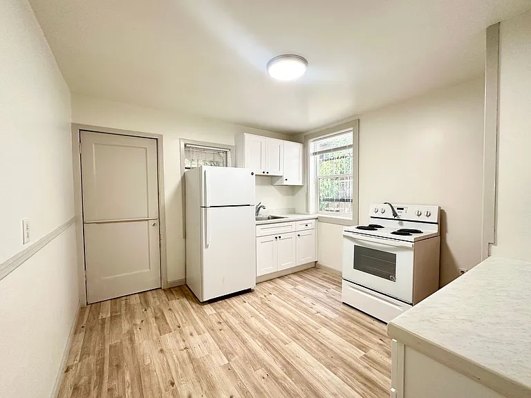 1341-1345 Minna Street — Photo 2