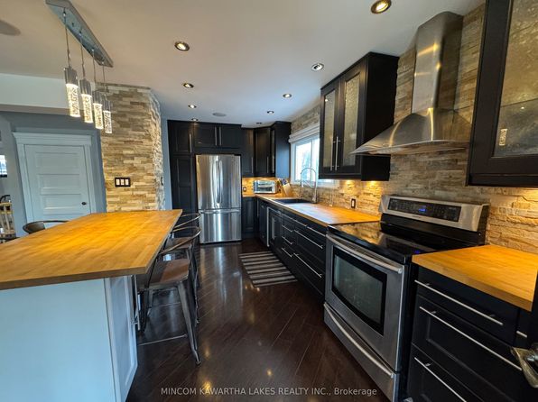 637 Little St, Peterborough, ON K9J 4C4