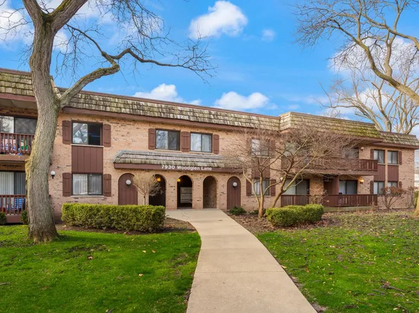 7930 Woodglen Ln APT 204, Downers Grove, IL 60516