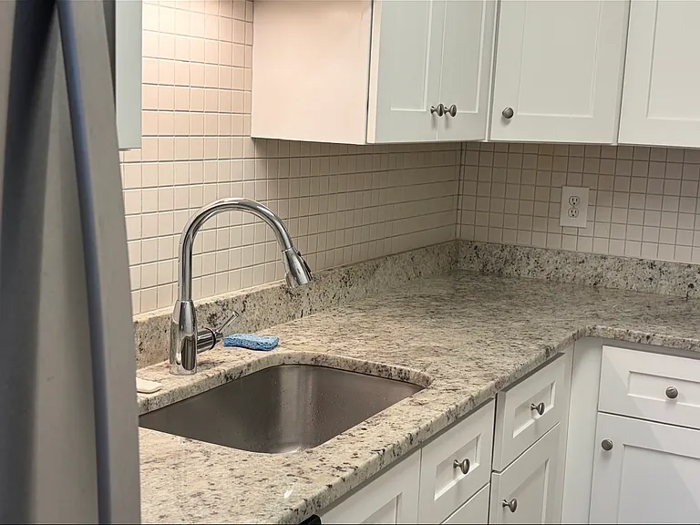 11 Warren Lodge Ct #1A — Photo 7