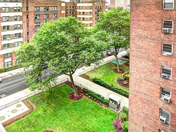 530 Grand Street image 1 of 8