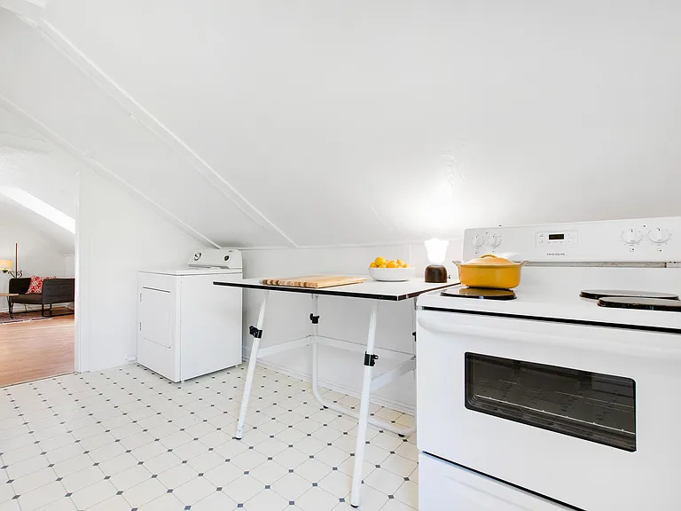 2308 Gin St #C — Photo 12