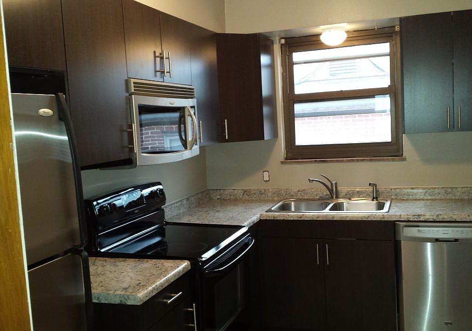 1st image of 1758 Northwest Blvd