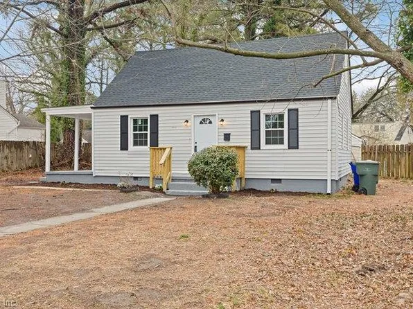 1300 Sunset Dr, Norfolk, VA 23503