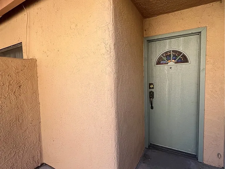 1400 W Edgehill Rd #11 — Photo 3