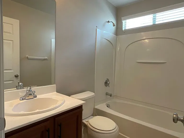 5016 Crying Heart St — Photo 10