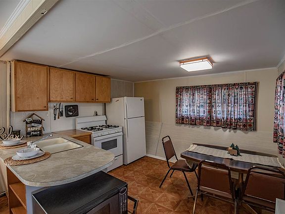 5th image of 506 Balsam Ln