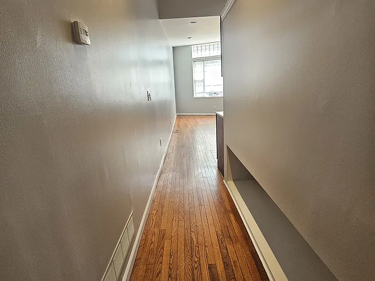 930 E Passyunk Ave — Photo 16