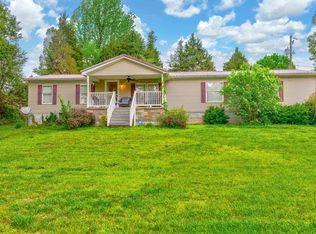 1446 Fairview Rd, Central City, KY 42330