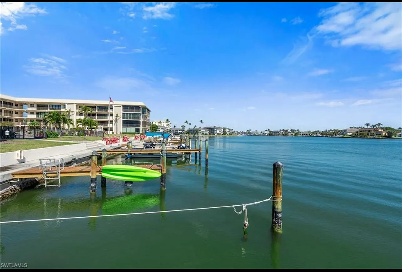 2 bed, 1116 sqft, $3,750 — Photo 3