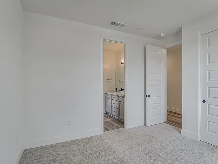 8208 Dreamside Ave — Photo 11