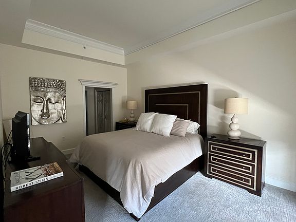 4th image of 204-555 5th Ave S