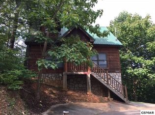 1834 Beach Front Dr, Sevierville, TN 37876