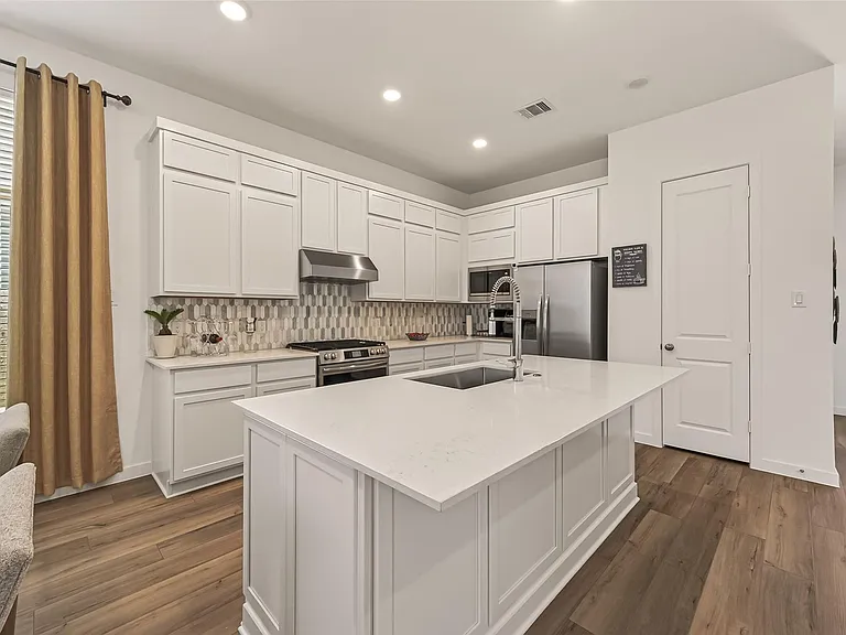 26327 Yellow Sage Ln — Photo 10