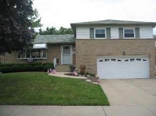 917 Norwood St, Melrose Park, IL 60160