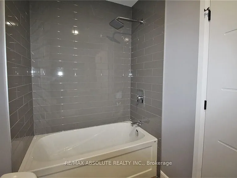 88 Mayer St #B — Photo 10